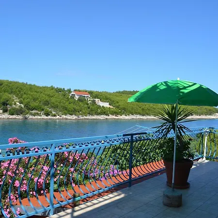 Hraste Hvar Apartman *