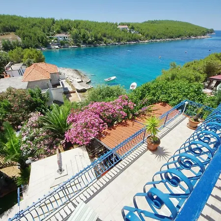 Hraste Hvar アパート フヴァル