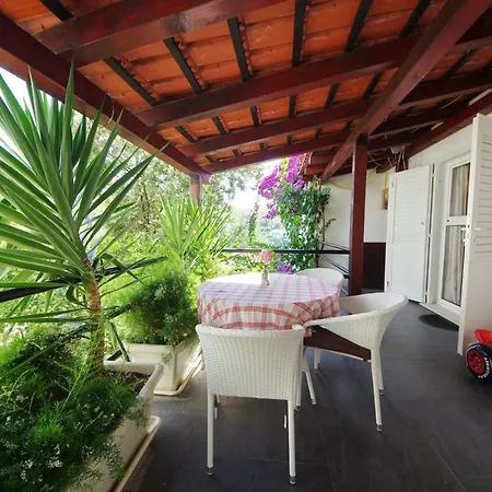 Hraste Hvar Apartment