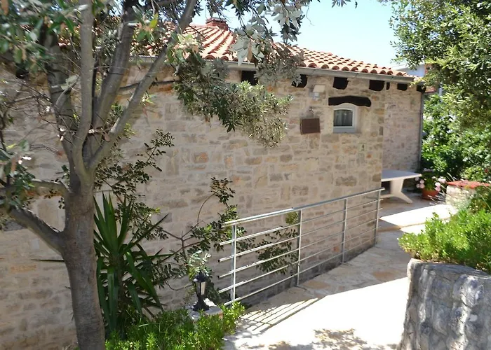 Hraste Hvar Апартаменты *