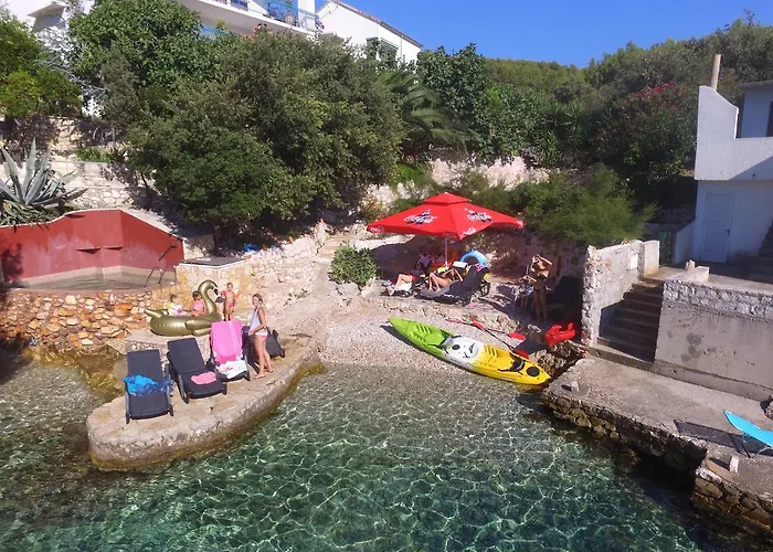 Апартаменты Hraste Hvar *
