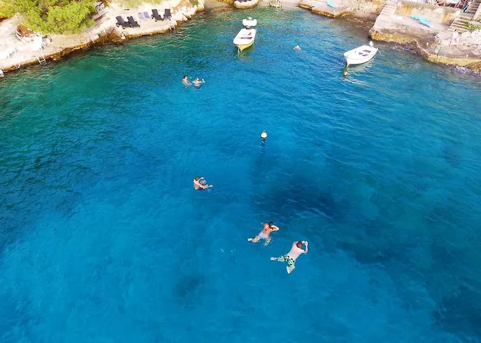 Hraste Hvar Хвар