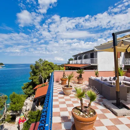 Hraste Hvar *