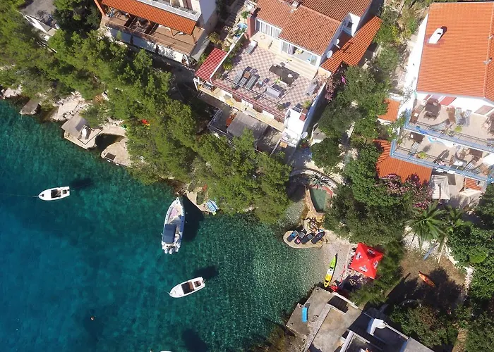 Hraste Hvar *